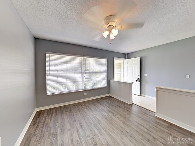 22210 Bell Harbor Dr in Land O Lakes, FL - Building Photo - Building Photo