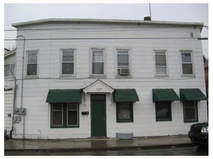 1607 Merchant St in Ambridge, PA - Building Photo