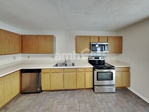 5407 Colton Creek in San Antonio, TX - Building Photo - Building Photo