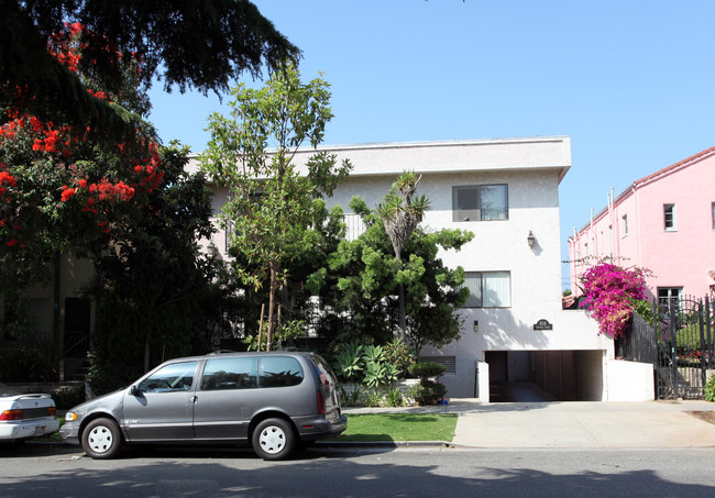 818 11th St in Santa Monica, CA - Foto de edificio - Building Photo