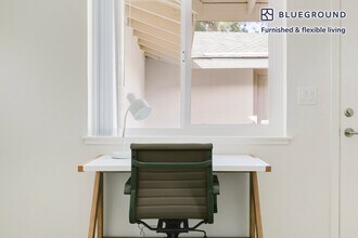 854 Jordan Ave in Los Altos, CA - Building Photo - Building Photo