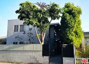 656 Indiana Ave in Venice, CA - Building Photo