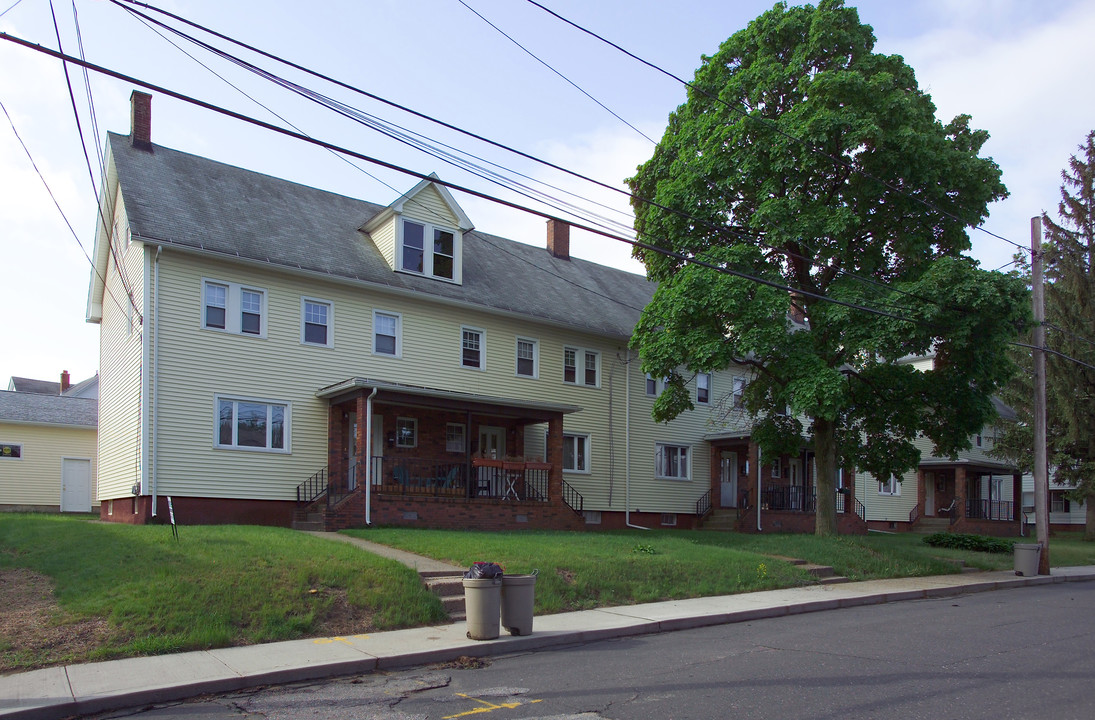 41-53 Lemuel Ave in Chicopee, MA - Building Photo