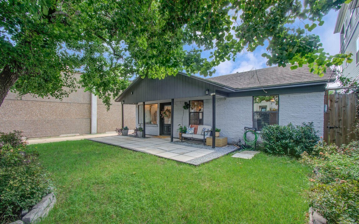 1612 Bonner E St in Houston, TX - Building Photo