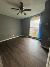 1208 Pine St in Baytown, TX - Building Photo - Building Photo