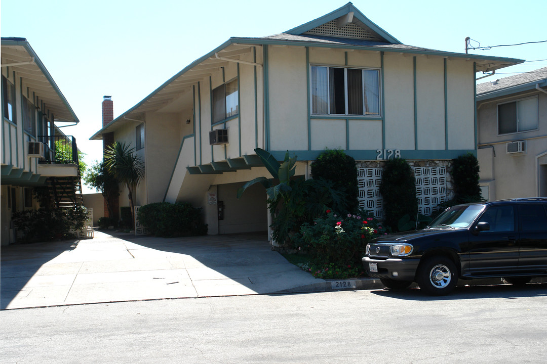 2124-2128 La Canada Crest Dr in La Canada Flintridge, CA - Foto de edificio