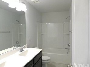 723 Crimson Sage Ln in Cary, NC - Building Photo - Building Photo
