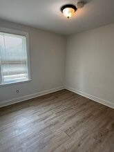 18 Euclid Ave, Unit E in Buffalo, NY - Building Photo - Building Photo