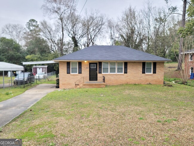 property at 1151 N Beddingfield Dr