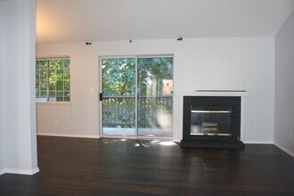 15433 Country Club Dr in Mill Creek, WA - Building Photo - Building Photo