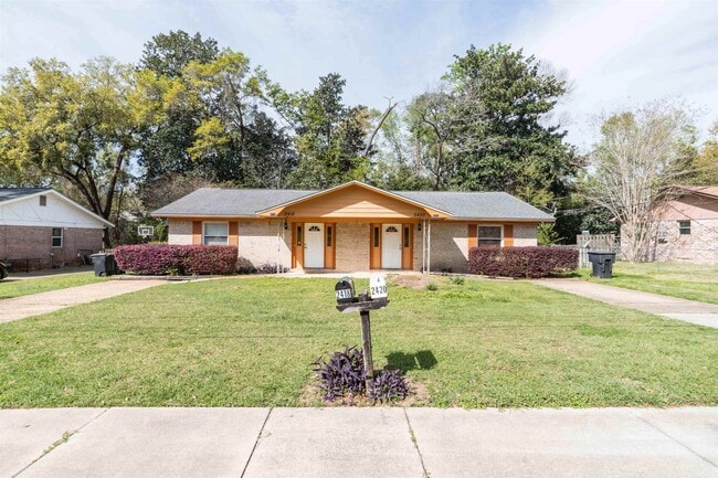 2418 Atlas Rd in Tallahassee, FL - Building Photo - Building Photo