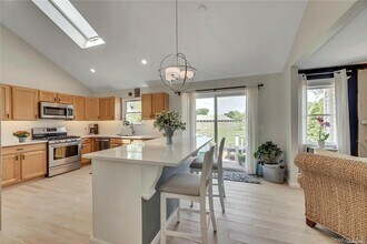 170 Vineyard Way in Aquebogue, NY - Building Photo - Building Photo