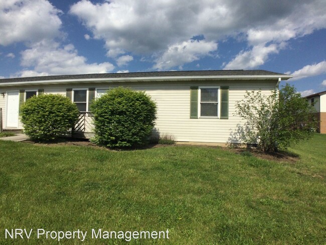 1527 Sandy Cir in Blacksburg, VA - Foto de edificio - Building Photo