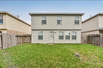 14820 Welbeck Dr in Channelview, TX - Building Photo - Building Photo