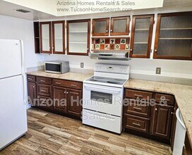 4273 N River Grove Cir in Tucson, AZ - Building Photo - Building Photo