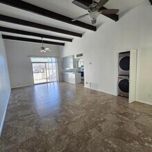 1305 Rio Rancho Blvd SE in Rio Rancho, NM - Building Photo - Building Photo