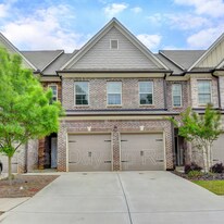 5605 Bright Cross Wy in Suwanee, GA - Building Photo