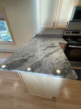 310 Wadleigh Falls Rd, Unit #3 in Newmarket, NH - Building Photo - Building Photo