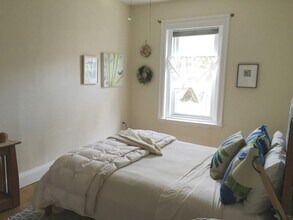 170 Marlborough St, Unit 2R in Boston, MA - Building Photo - Building Photo