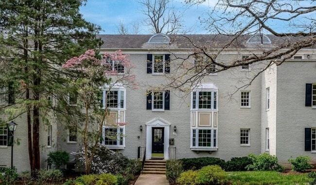 property at 708 S Arlington Mill Dr