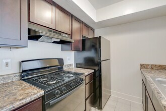 759 N Preston St, Unit a in Philadelphia, PA - Building Photo - Building Photo