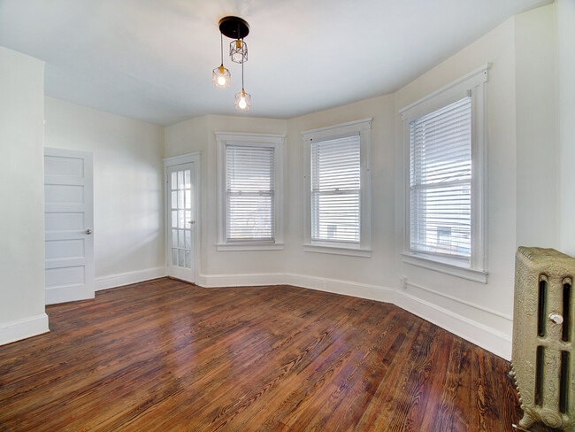 322 Westfield Ave, Unit 2 in Elizabeth, NJ - Building Photo - Building Photo