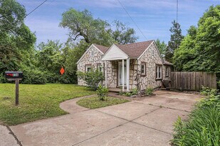 806 Elsworth Pl in Ferguson, MO - Building Photo