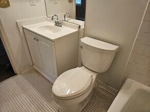 148 Glen Acres Ct in Decatur, GA - Building Photo - Building Photo