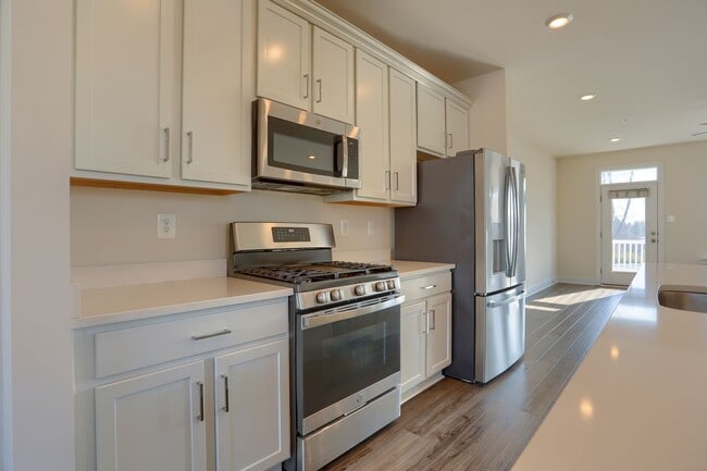 property at 1 Taube Ct