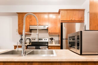 1407-1407 Rue Aylwin in Montréal, QC - Building Photo - Building Photo