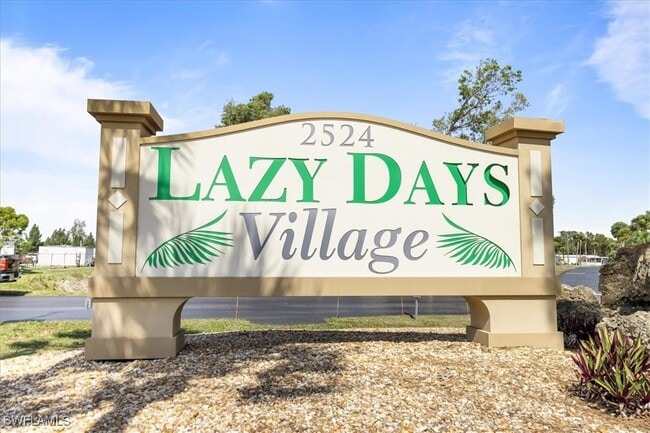 property at 952 Days Ln