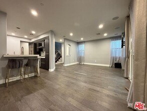 12719 Eagle Rock Way in Los Angeles, CA - Building Photo - Building Photo