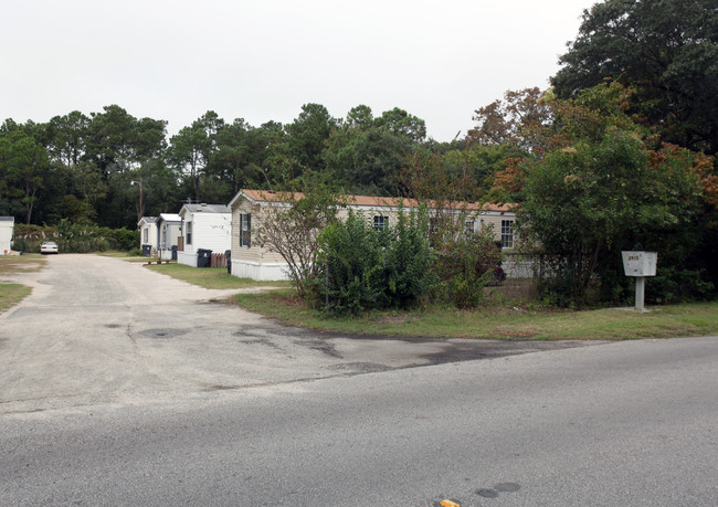 Causey Mobile Home Park in Myrtle Beach, SC - Foto de edificio - Building Photo