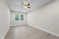 8129 Linda Vista Rd photo'