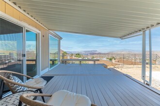 566 Lake Michigan Ln in Boulder City, NV - Foto de edificio - Building Photo