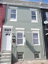 629 Jackson St in Philadelphia, PA - Building Photo