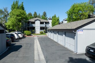 Sunwood Meadows in San Jose, CA - Building Photo - Building Photo
