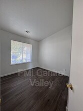 1118 Cypress Hill Ln in Stockton, CA - Building Photo - Building Photo