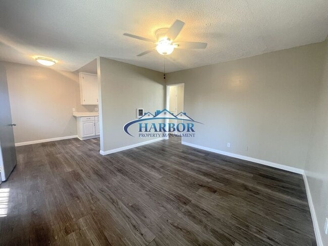 1388 Martin Luther King Jr Ave in Long Beach, CA - Building Photo - Building Photo