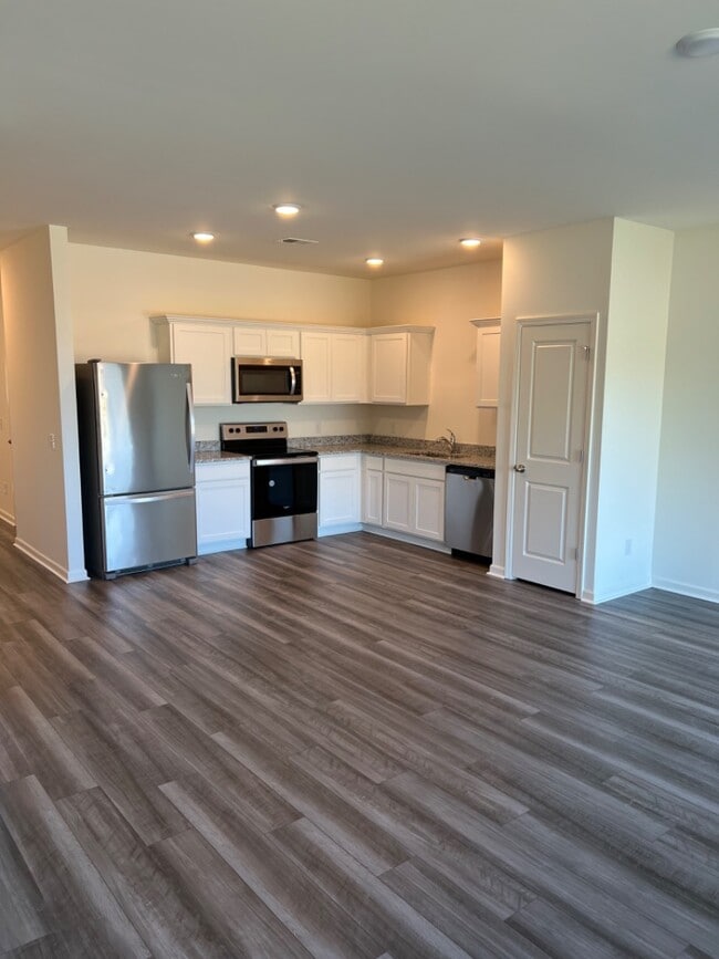 property at 604 Scarlett Maple St