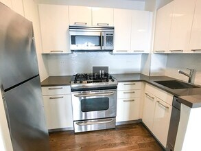 EAST 63 STREET in New York, NY - Building Photo - Building Photo