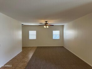 1725 W Corriente Dr in San Tan Valley, AZ - Foto de edificio - Building Photo