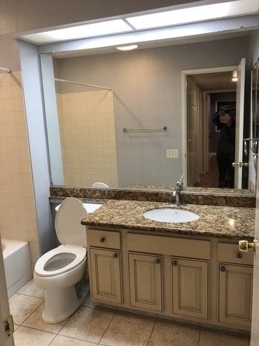 238 E Fern Ave in Redlands, CA - Building Photo - Building Photo