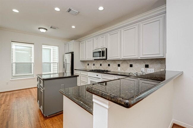 property at 1425 Oneil St