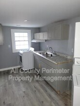 2308 Lakewood Ave SW in Atlanta, GA - Foto de edificio - Building Photo