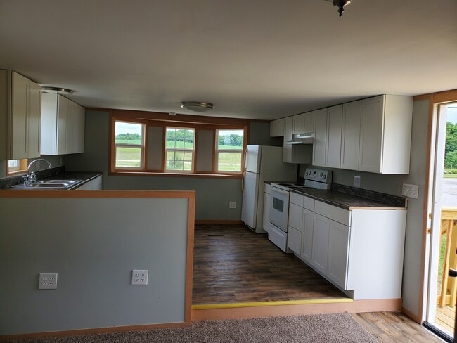 4270 E Montpelier Pike in Marion, IN - Building Photo - Building Photo