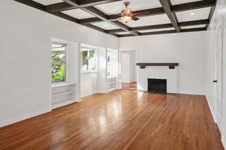 5199 Ellenwood Dr in Los Angeles, CA - Building Photo - Building Photo