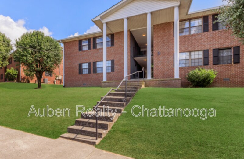 112 S Ridge Dr in Woodbury, TN - Building Photo