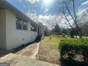 1112 N Beddingfield Dr in Macon, GA - Building Photo - Building Photo