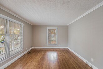 2509 Baytree Dr in Greensboro, NC - Building Photo - Building Photo